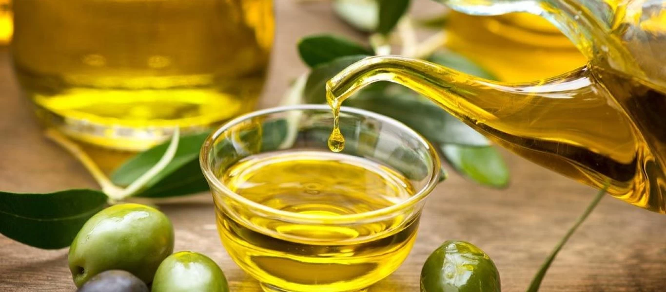 Αυτός είναι ο λόγος που δεν πρέπει να αφήνετε ποτέ το ελαιόλαδο στον πάγκο της κουζίνας!